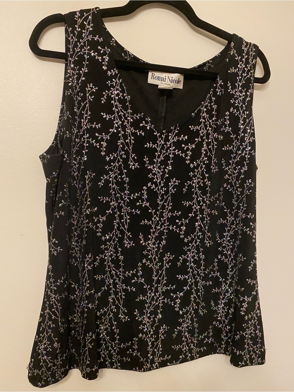 Ronni Nicole Black Top with Iridescent Embellishments - Picture 3 of 4